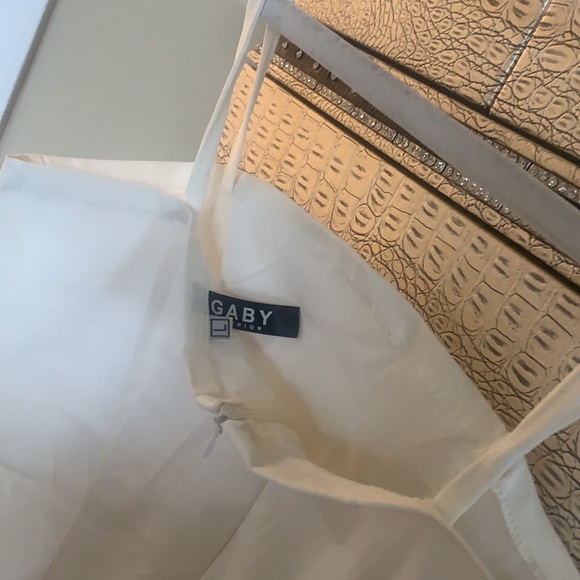 New - Picture 4 of 5